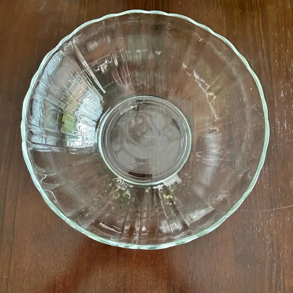 Vtg Arcoroc Clear Glass Serving Bowl Scalloped Rim 9
